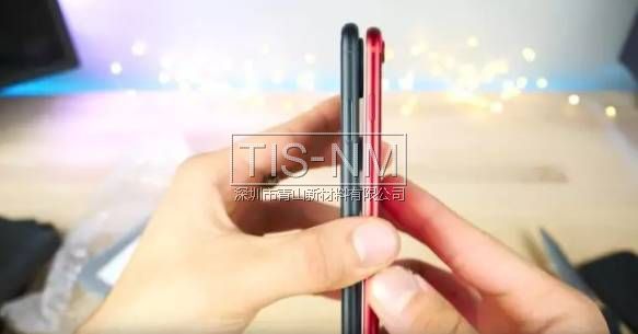 iphone 8 無邊框設(shè)計(jì)